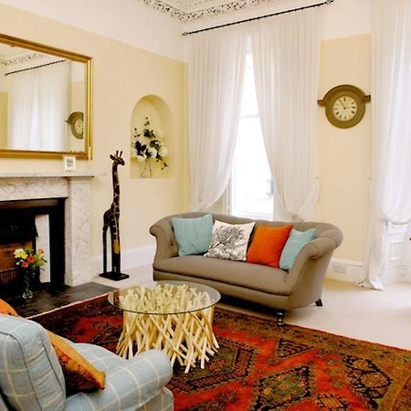 Stylish Central Edinburgh Apartment ภายนอก รูปภาพ